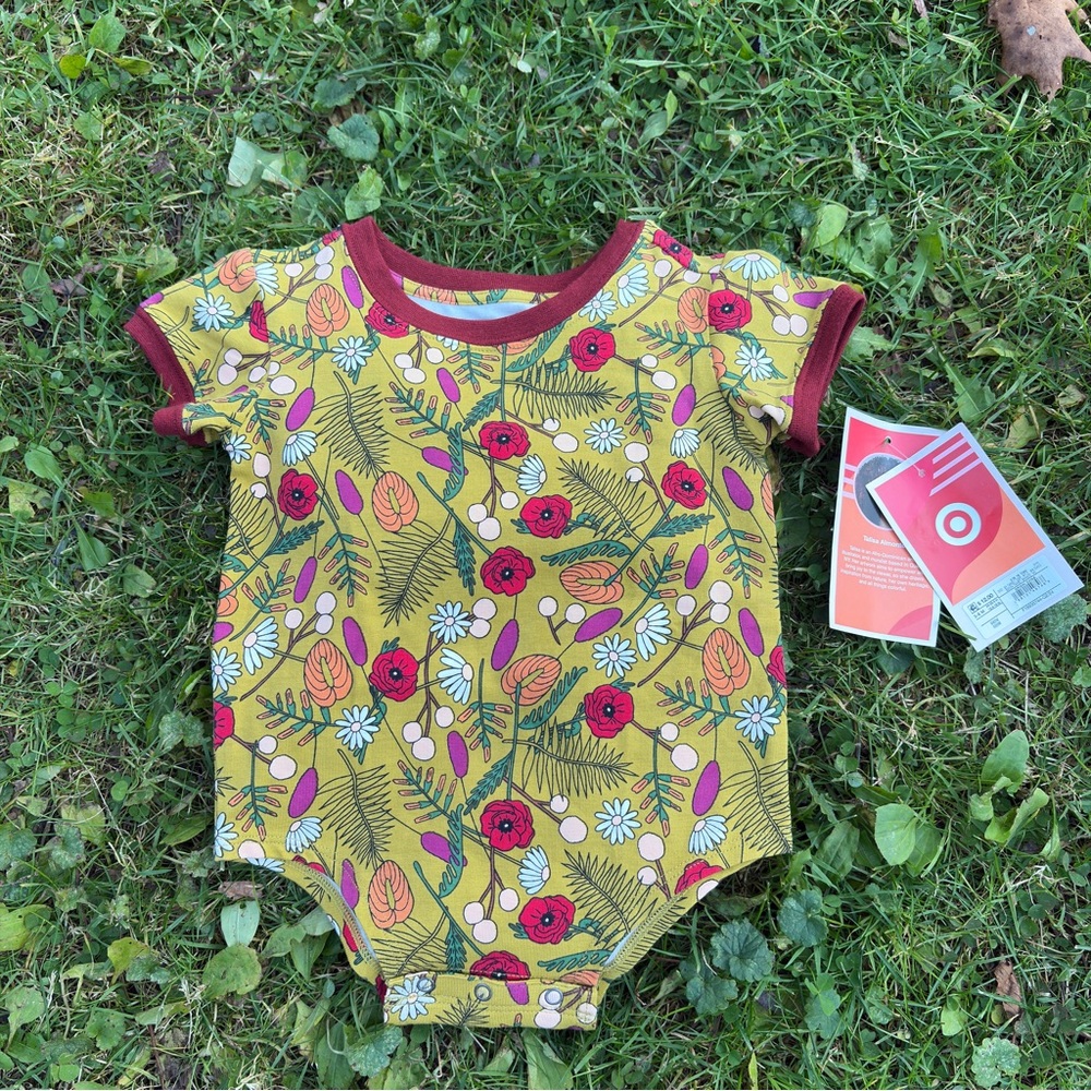 3-6 month Latino Heritage Month Flower Short Sleeve Onsie
